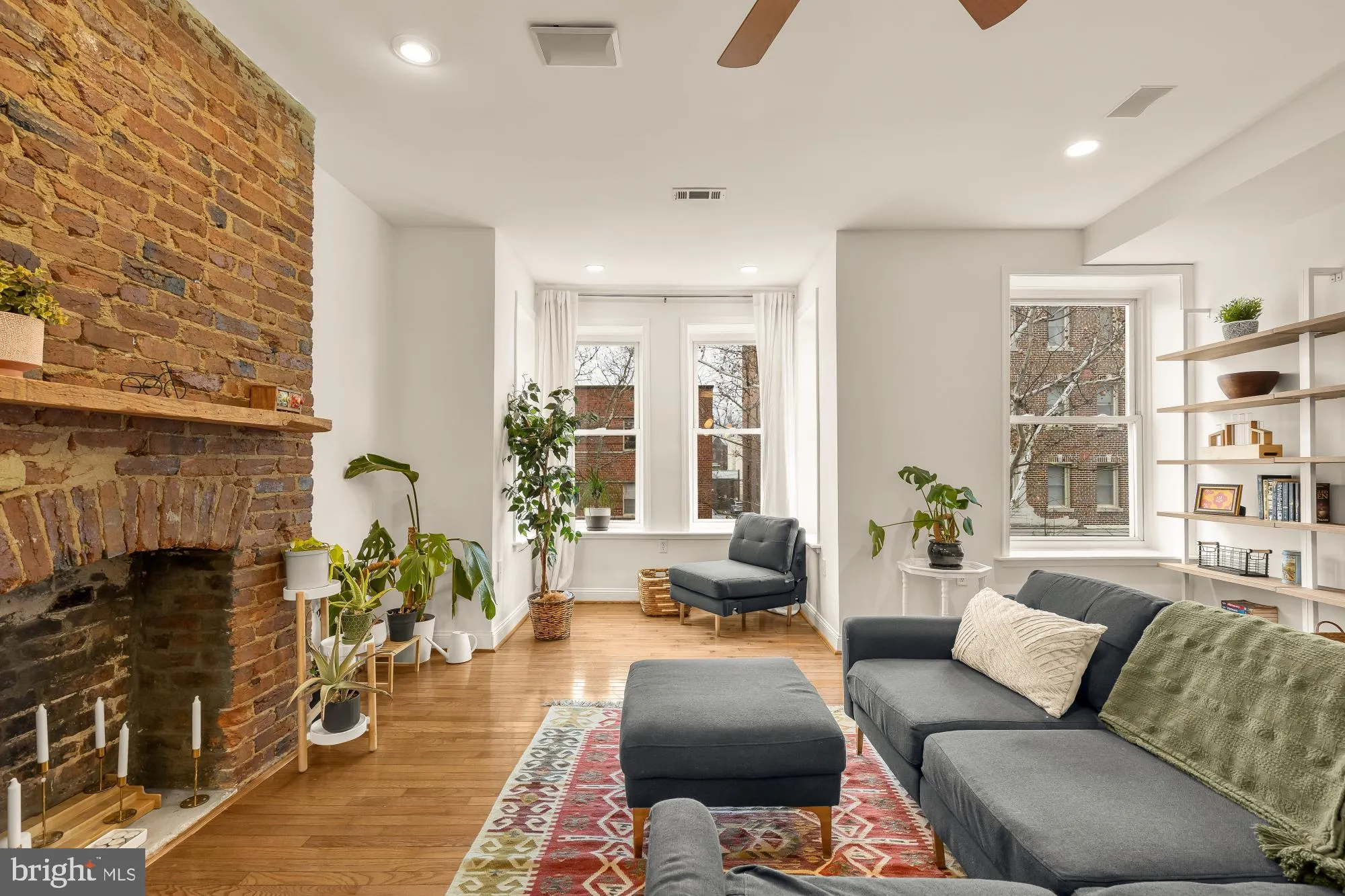 1017 MONROE STREET, Washington, DC 20010