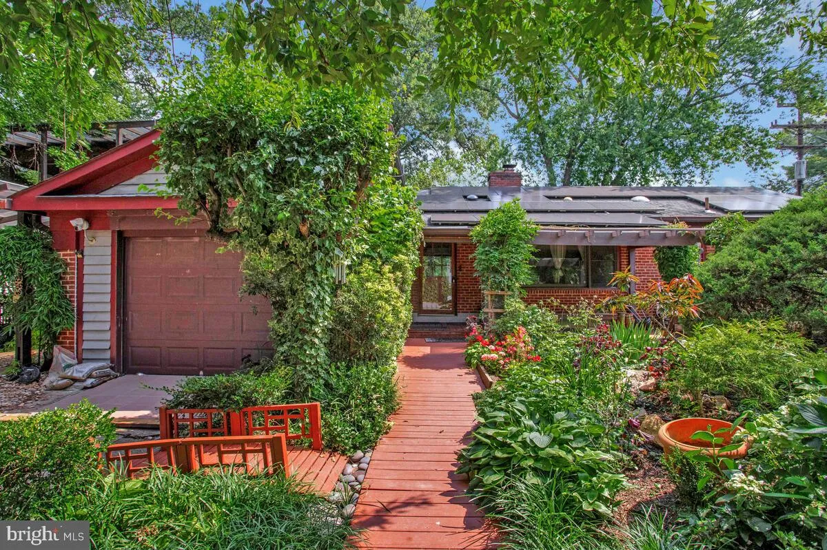 997 SYCAMORE STREET, Falls Church, VA 22046