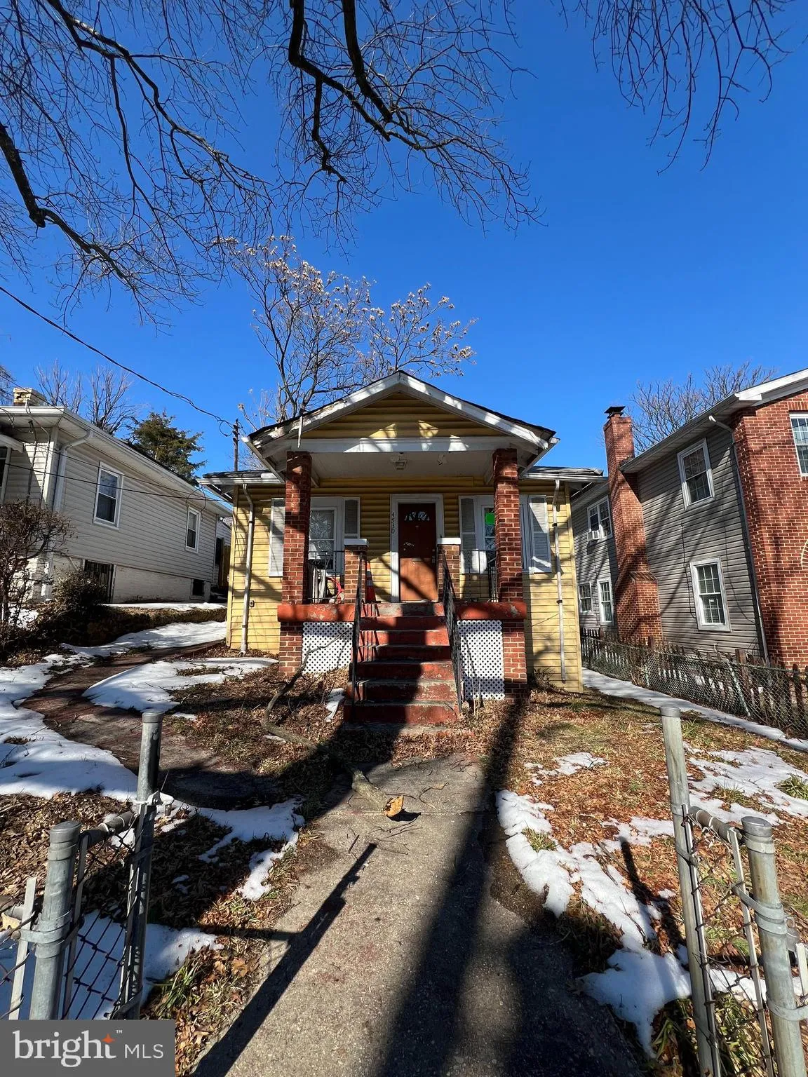 4530 DIX STREET, Washington, DC 20019