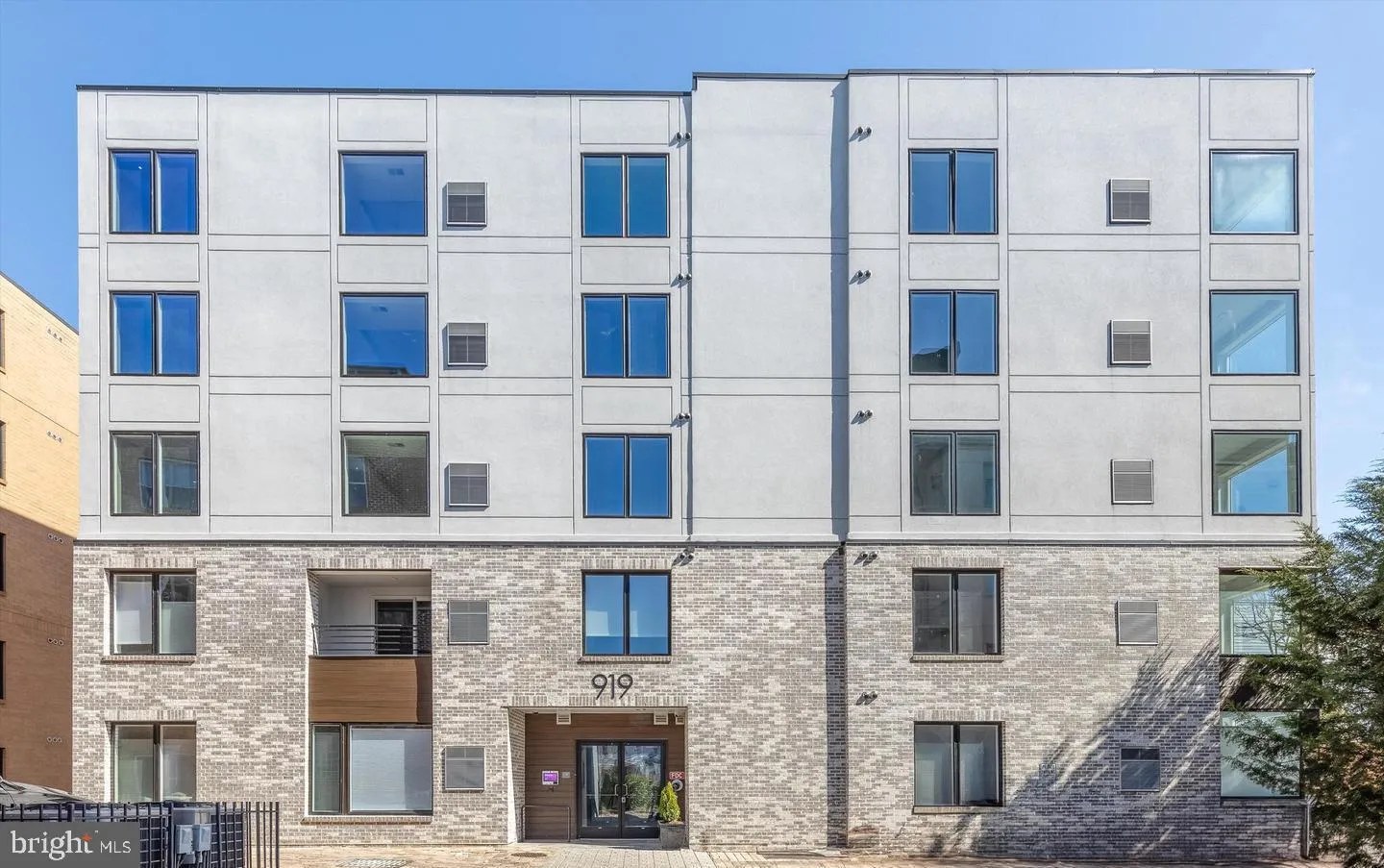 919 12TH STREET, Washington, DC 20002