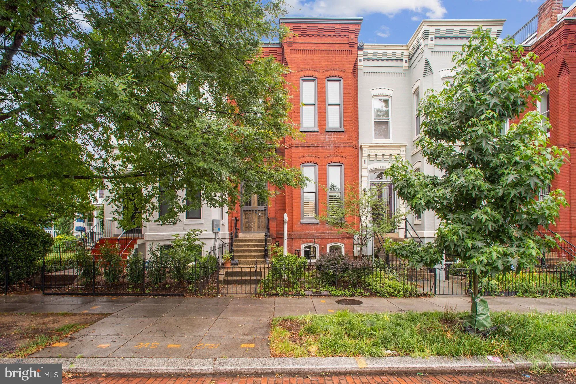 1215 S STREET, Washington, DC 20009