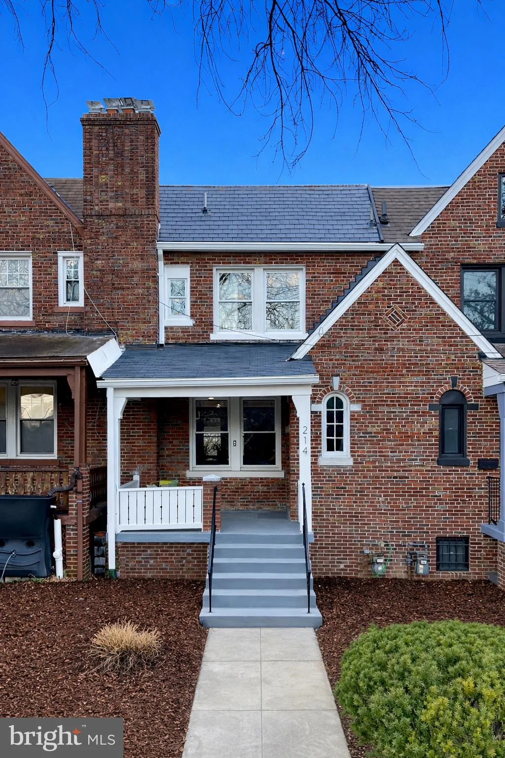 214 JEFFERSON STREET, Washington, DC 20011