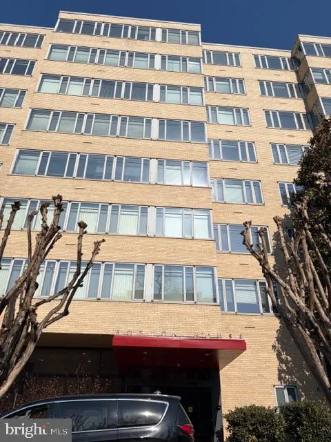 1711 MASSACHUSETTS AVENUE, Washington, DC 20036