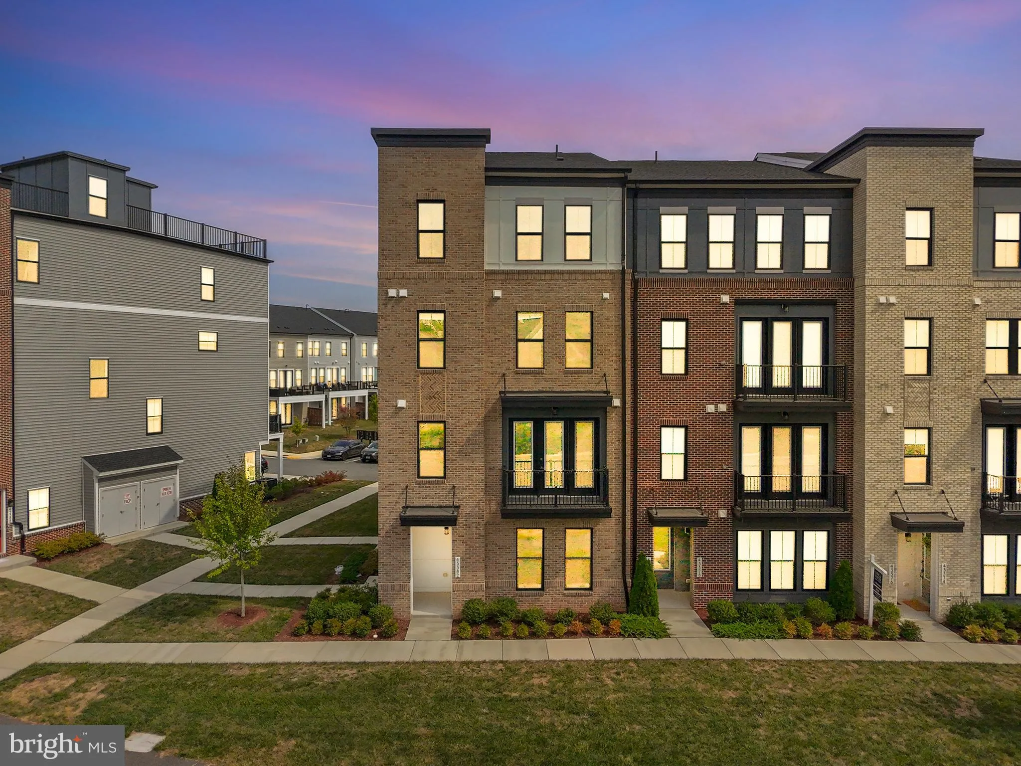43382 FARRINGDON SQUARE, Broadlands, VA 20148