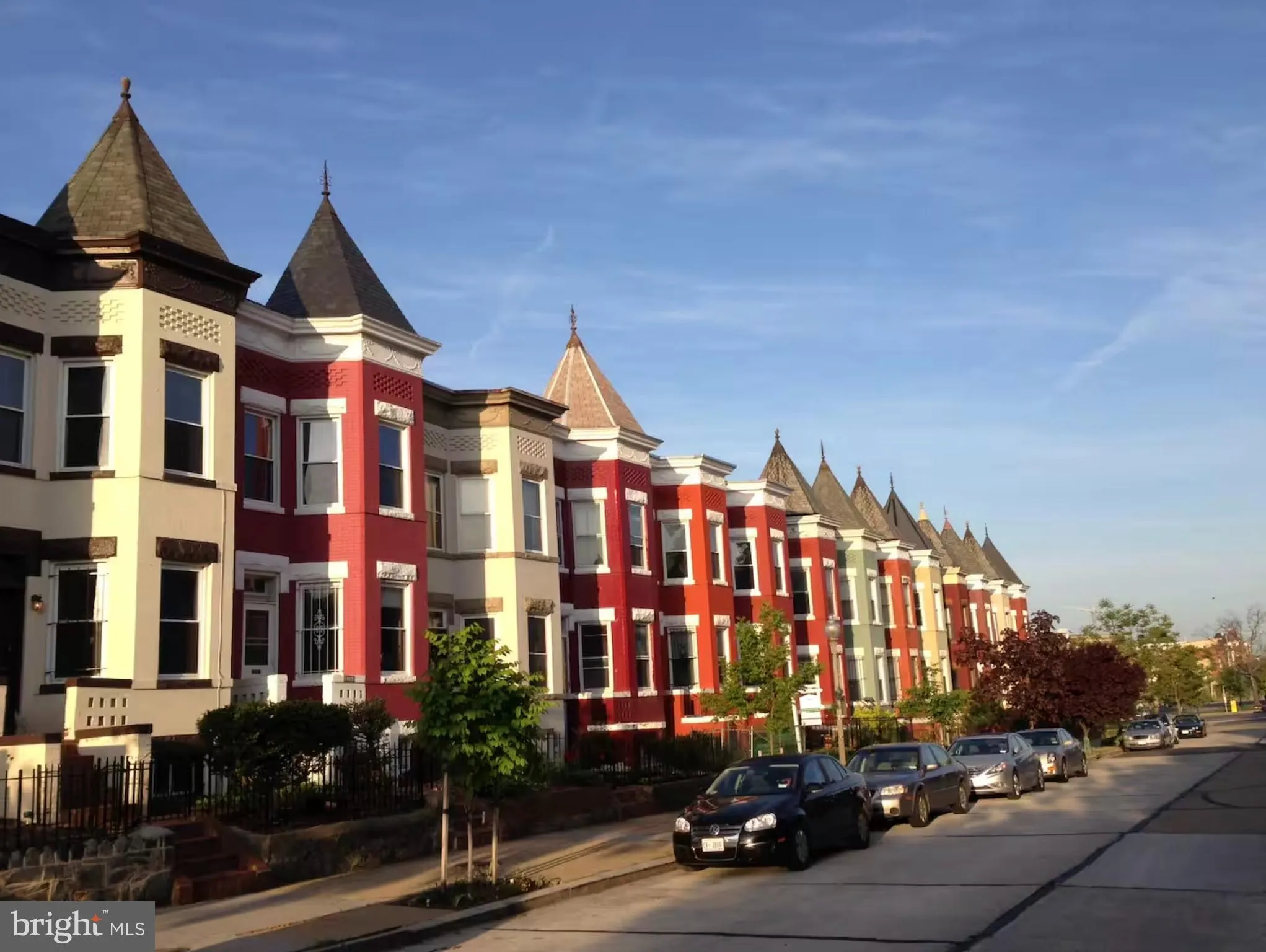 33 Q STREET, Washington, DC 20002