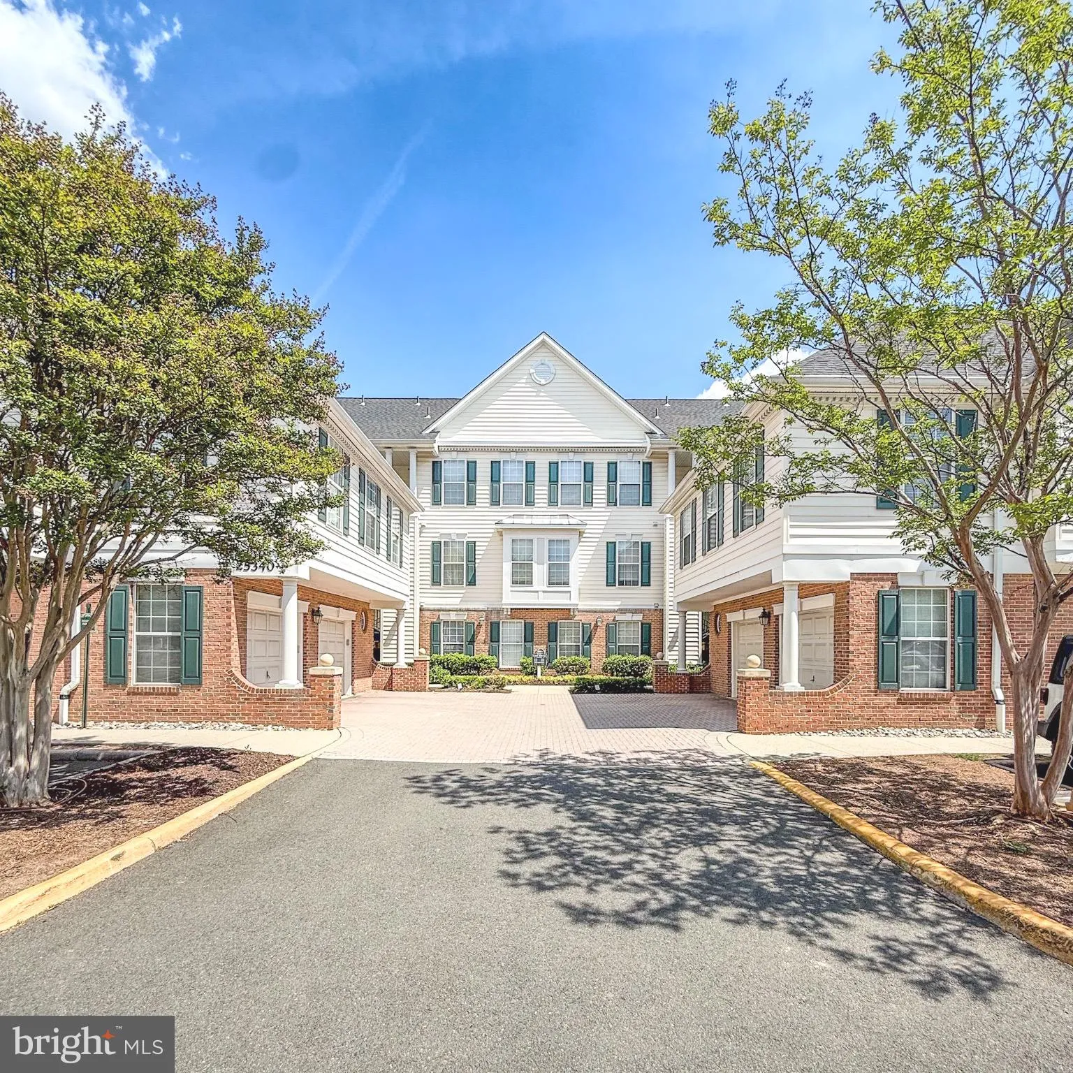 25340 LAKE MIST, Chantilly, VA 20152