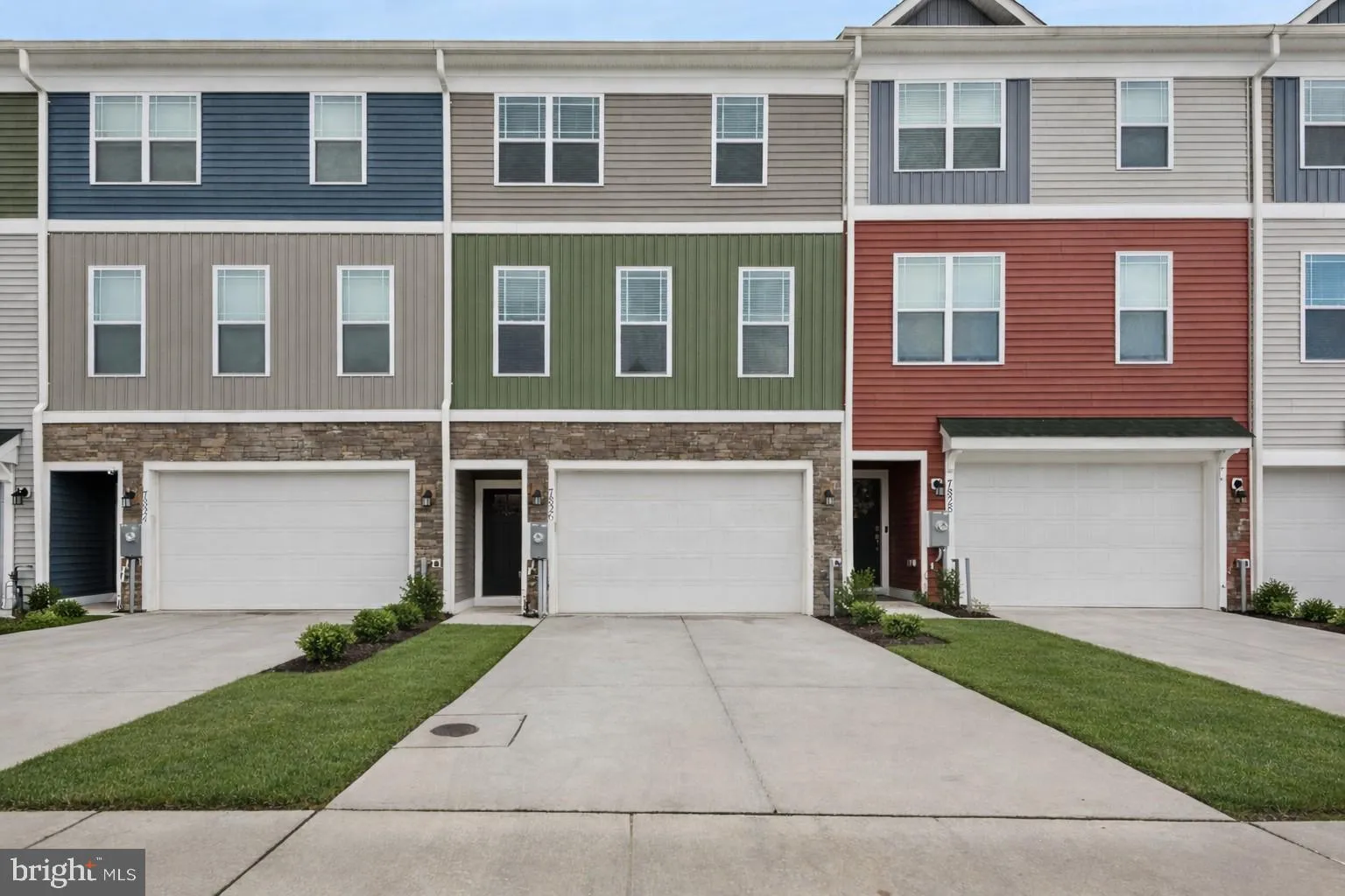 7826 WOLF RUN LANE, Severn, MD 21144