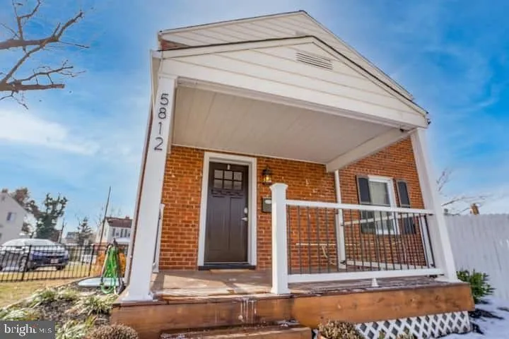 5812 KINGS HIGHWAY, Alexandria, VA 22303