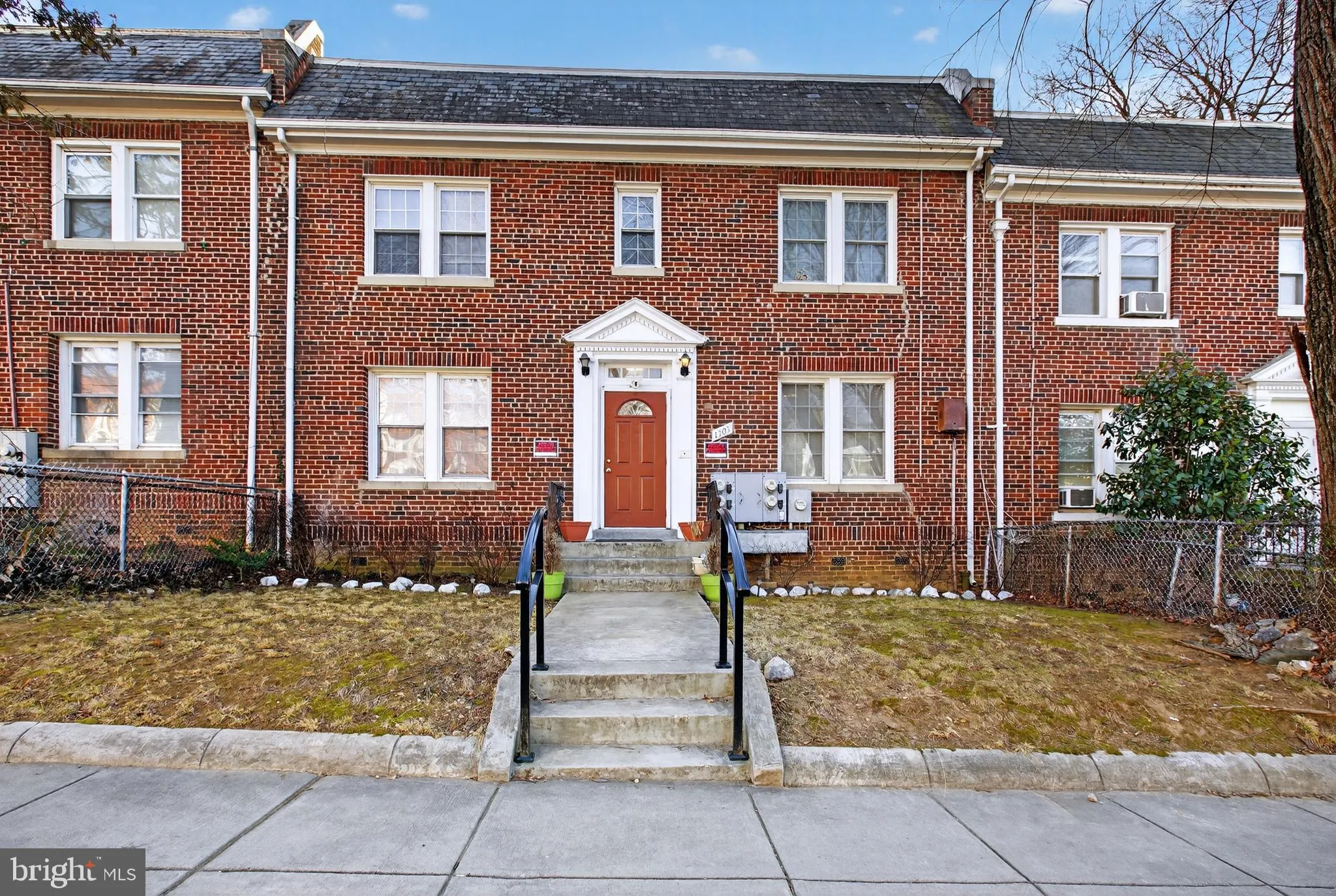1305 ORREN STREET, Washington, DC 20002