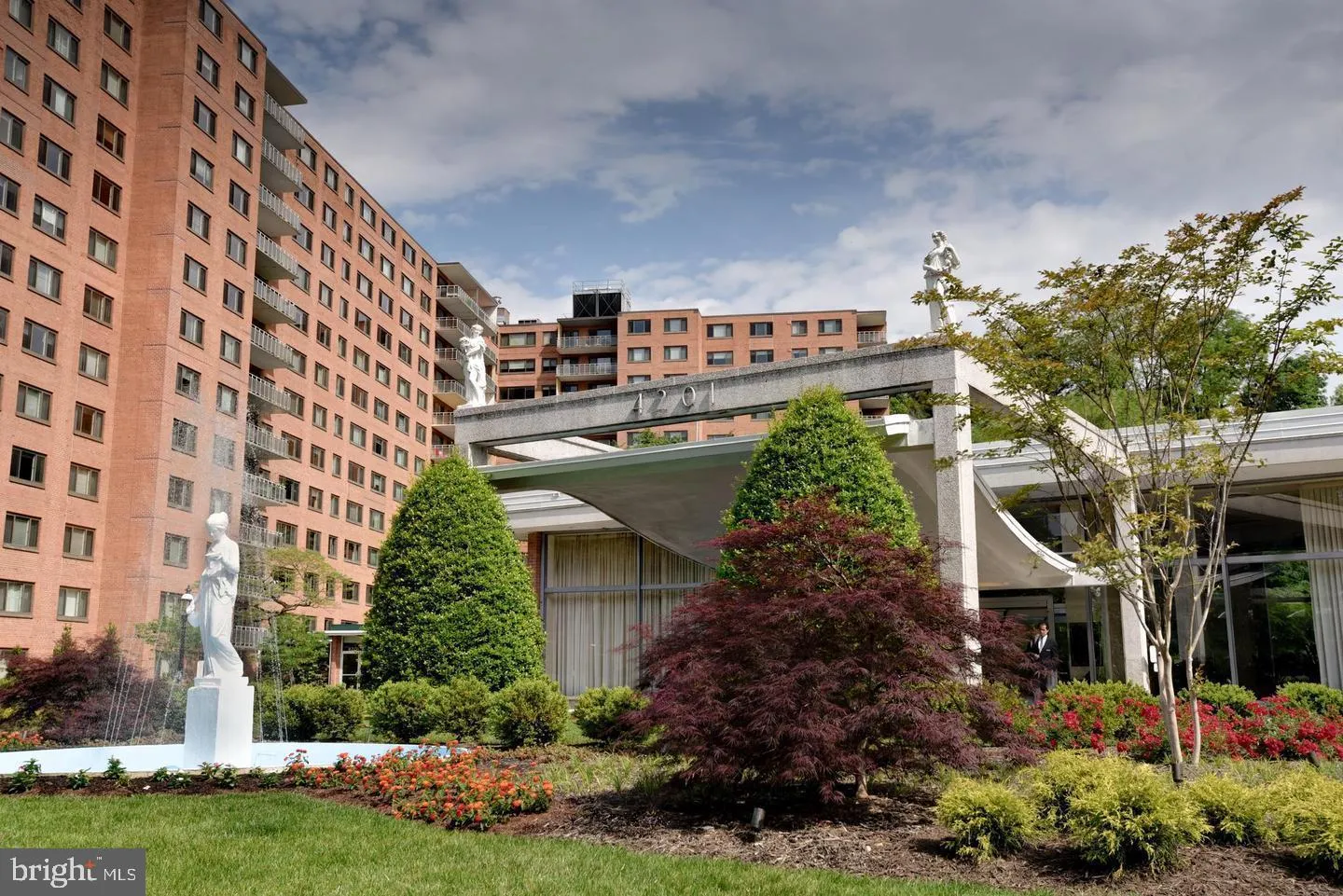 4201 CATHEDRAL AVENUE, Washington, DC 20016