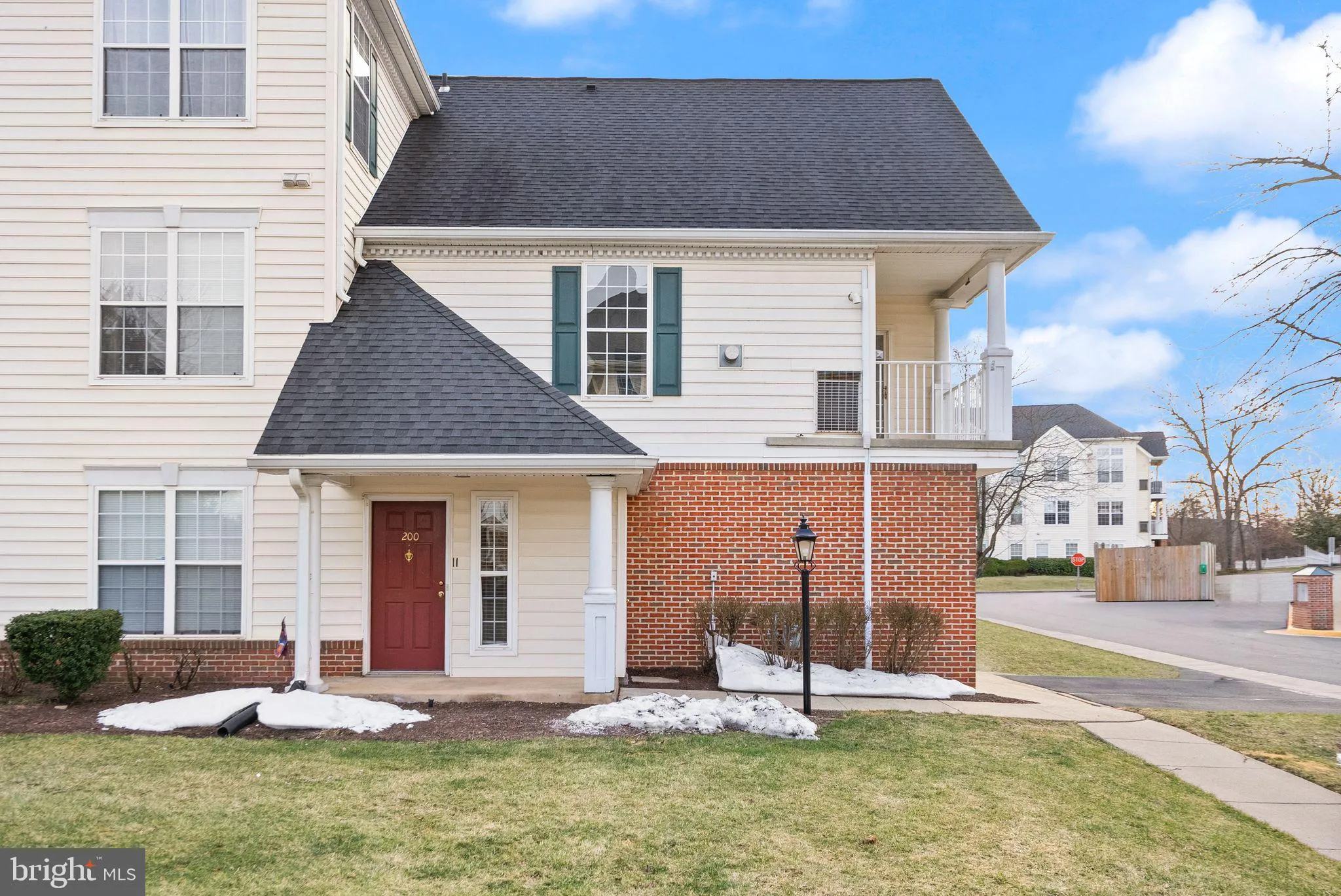 25240 LAKE SHORE SQUARE, Chantilly, VA 20152