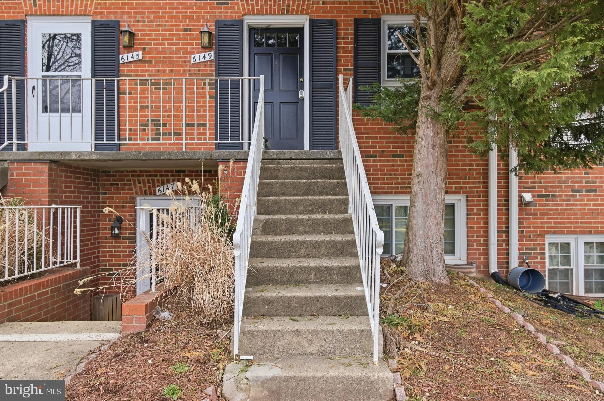 6149 STRASBURG DRIVE, Centreville, VA 20121