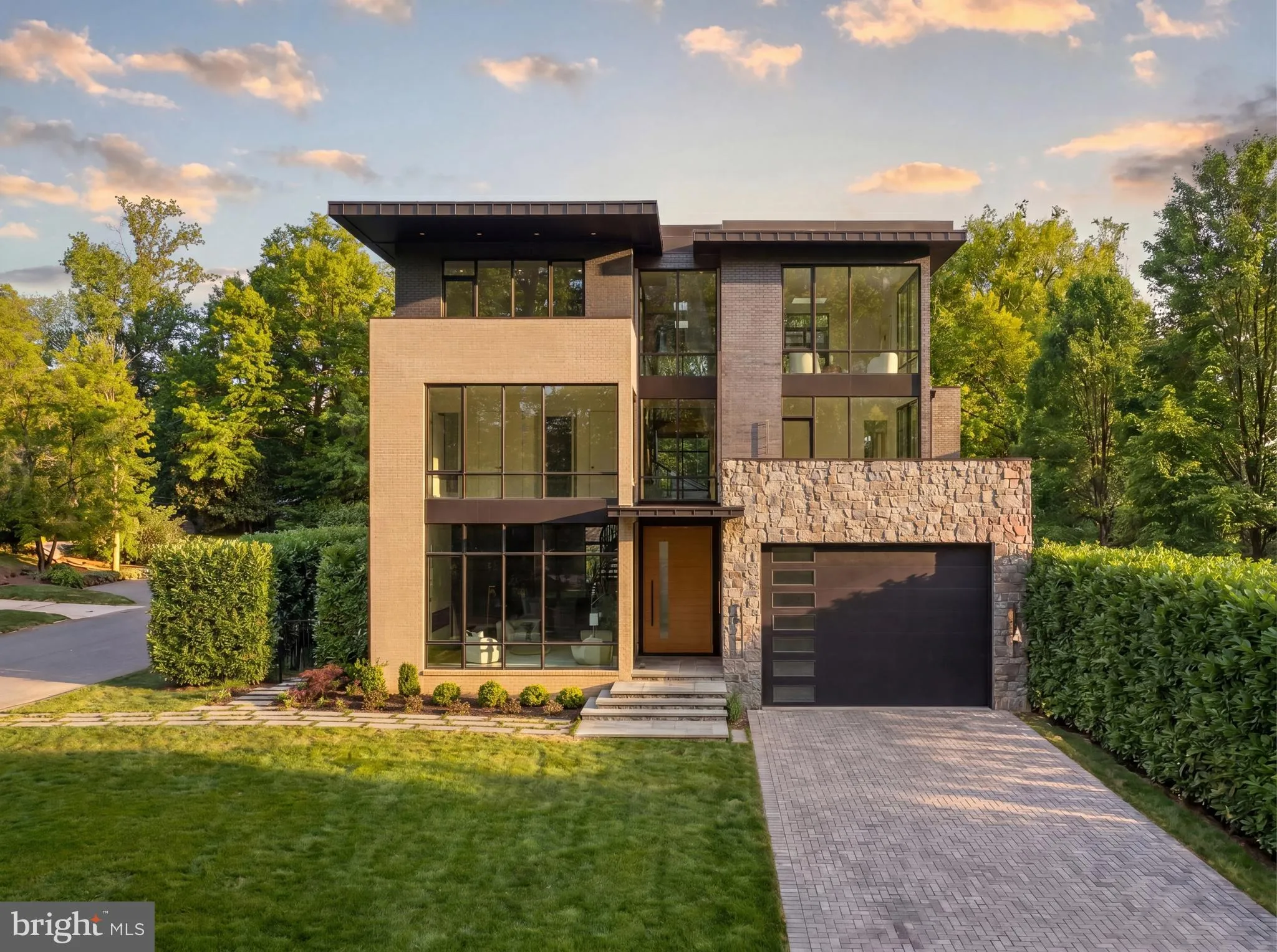 2717 TENNYSON STREET, Washington, DC 20015