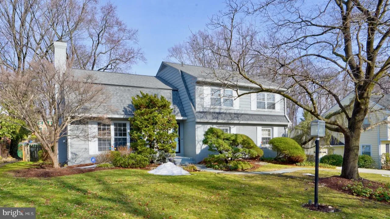 11509 FARMLAND DRIVE, North Bethesda, MD 20852