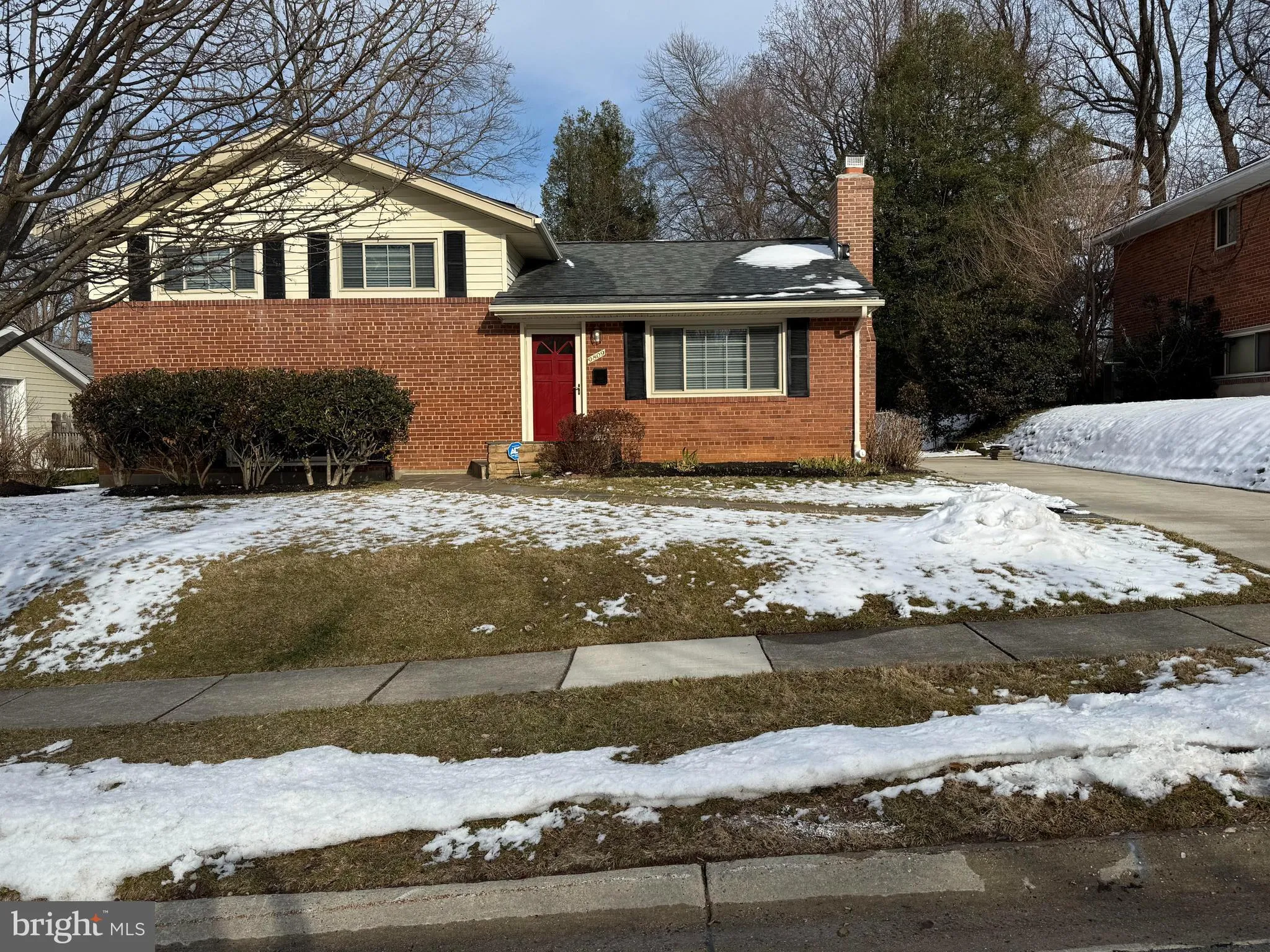 9809 HOLMHURST ROAD, Bethesda, MD 20817