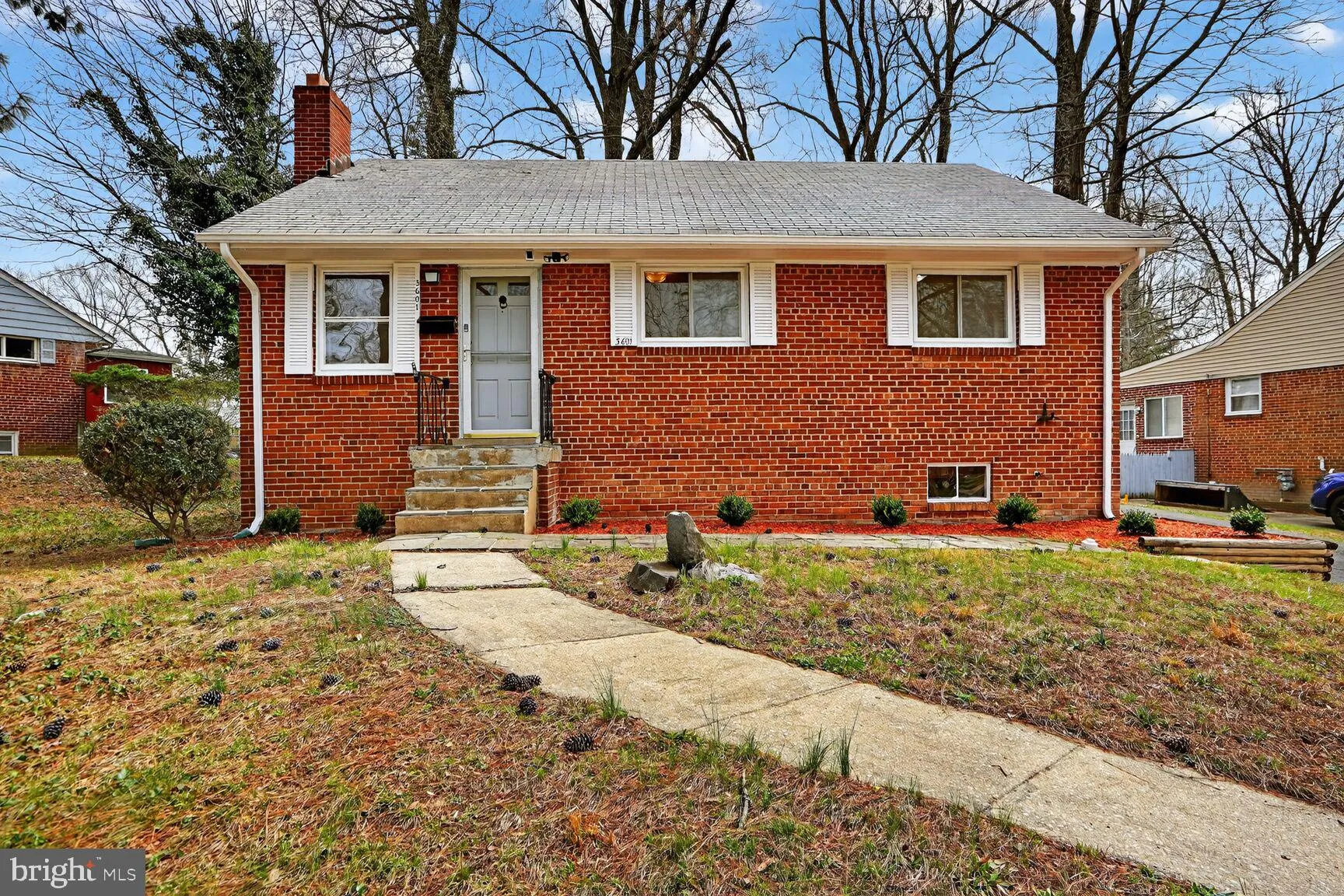 3601 CREST DRIVE, Annandale, VA 22003