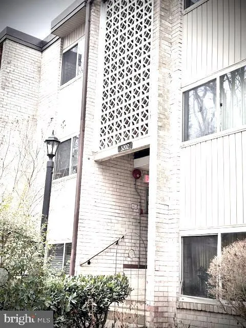 5202 CROSSFIELD COURT, Rockville, MD 20852