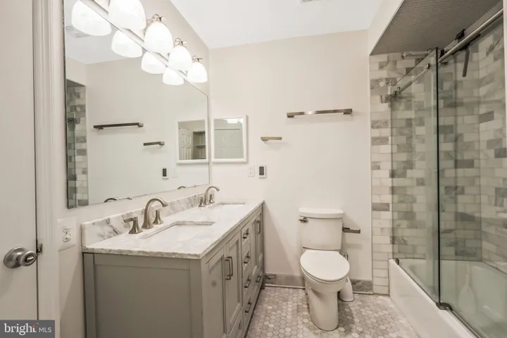 671 S Columbus Street, Alexandria, VA 22314
