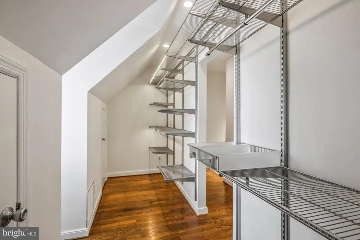 671 S Columbus Street, Alexandria, VA 22314
