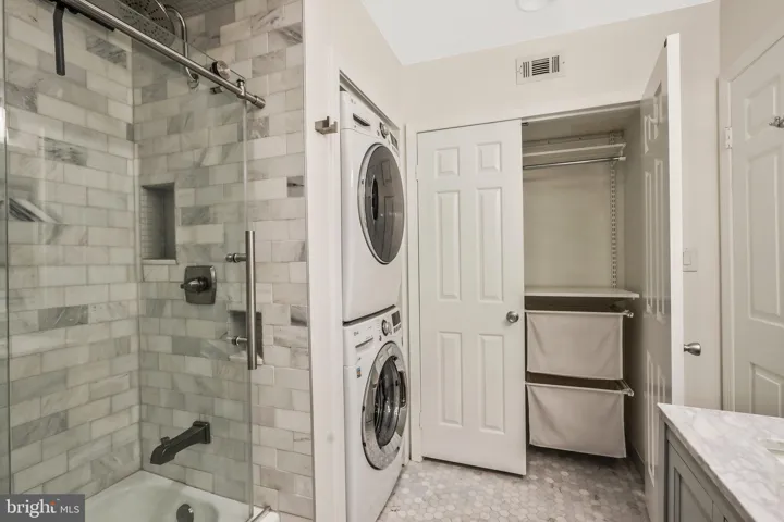 671 S Columbus Street, Alexandria, VA 22314