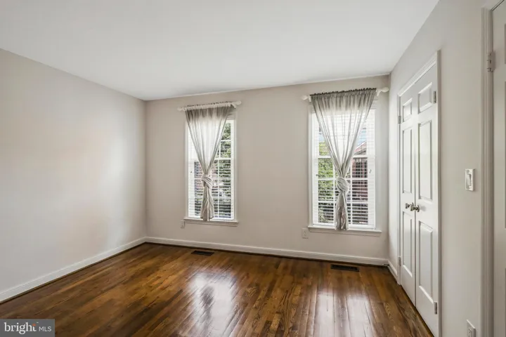 671 S Columbus Street, Alexandria, VA 22314