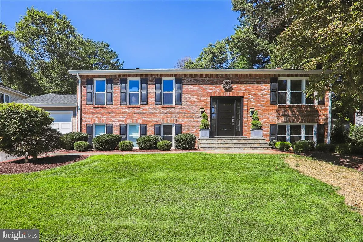 15208 BUNCHBERRY COURT, North Potomac, MD 20878