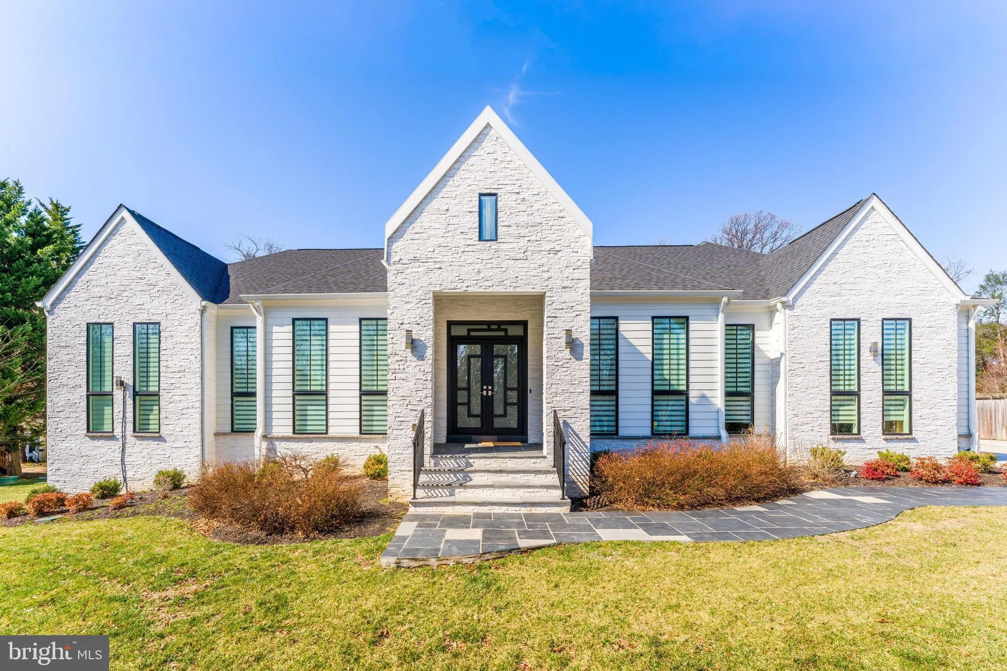 908 WALKER ROAD, Great Falls, VA 22066