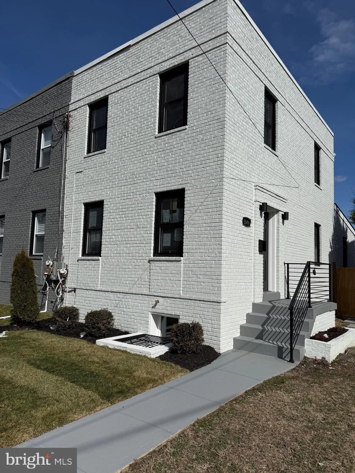 5049 8TH STREET, Washington, DC 20017