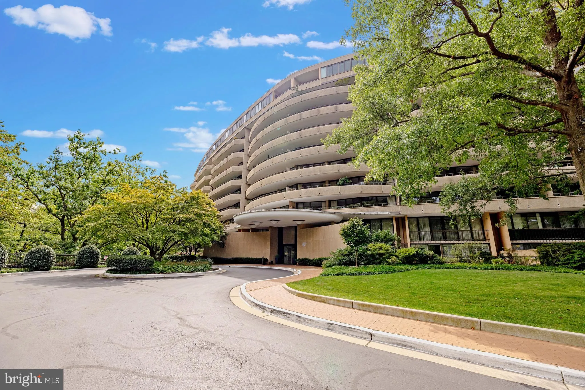 4200 MASSACHUSETTS AVENUE, Washington, DC 20016