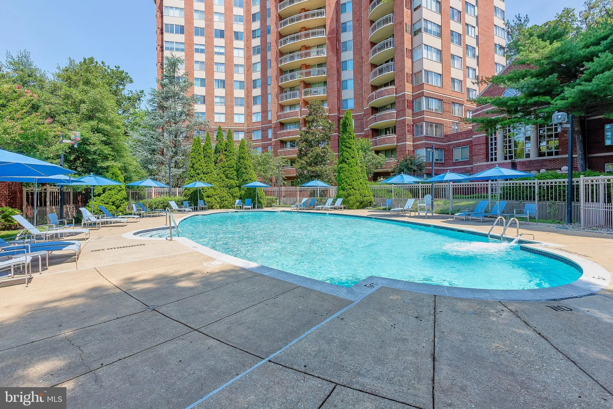 5800 NICHOLSON LANE, North Bethesda, MD 20852