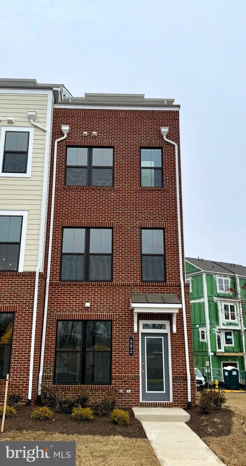 592 WATERMANS DRIVE, Woodbridge, VA 22191