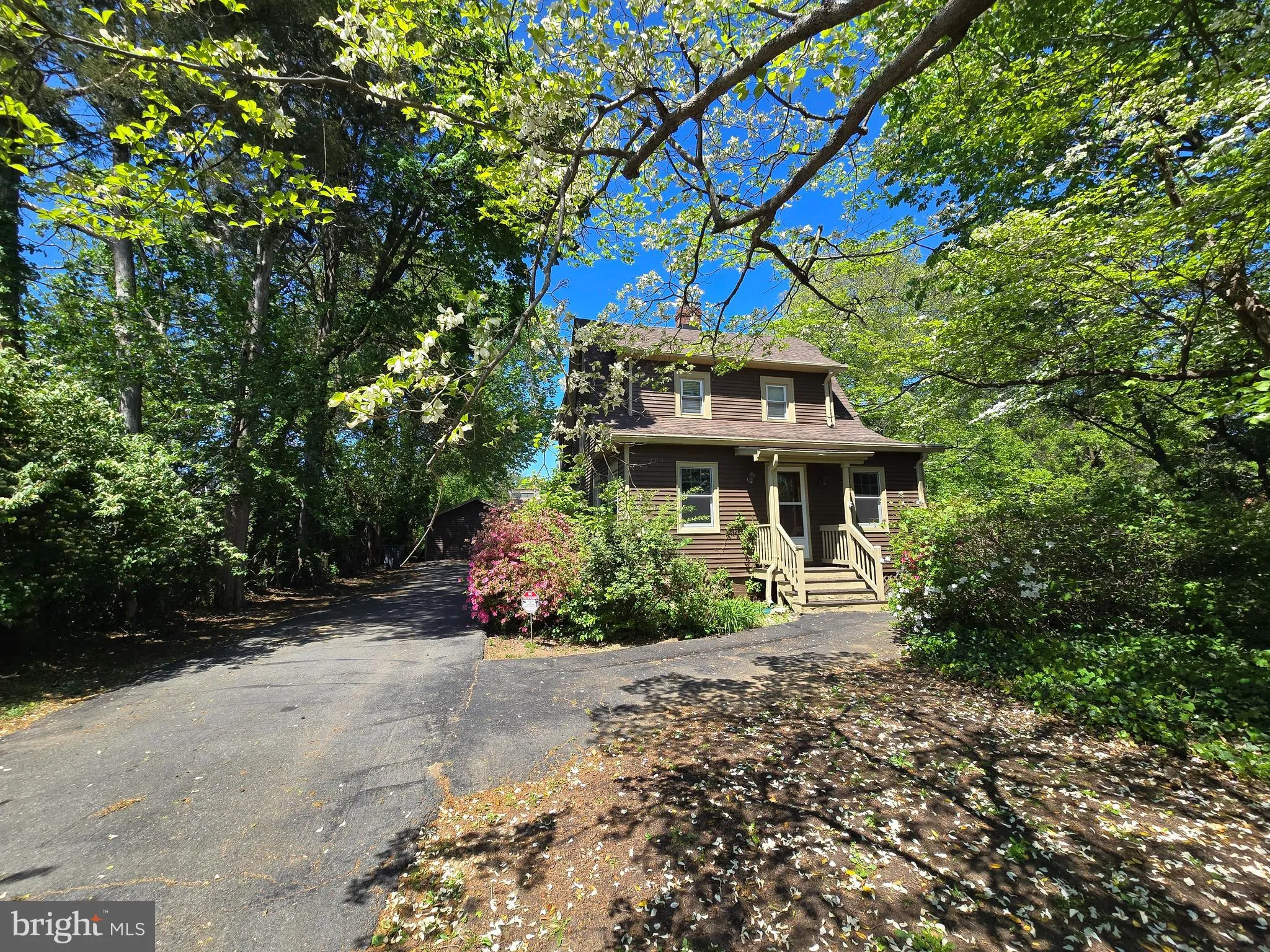 1616 CHAIN BRIDGE ROAD, Mclean, VA 22101