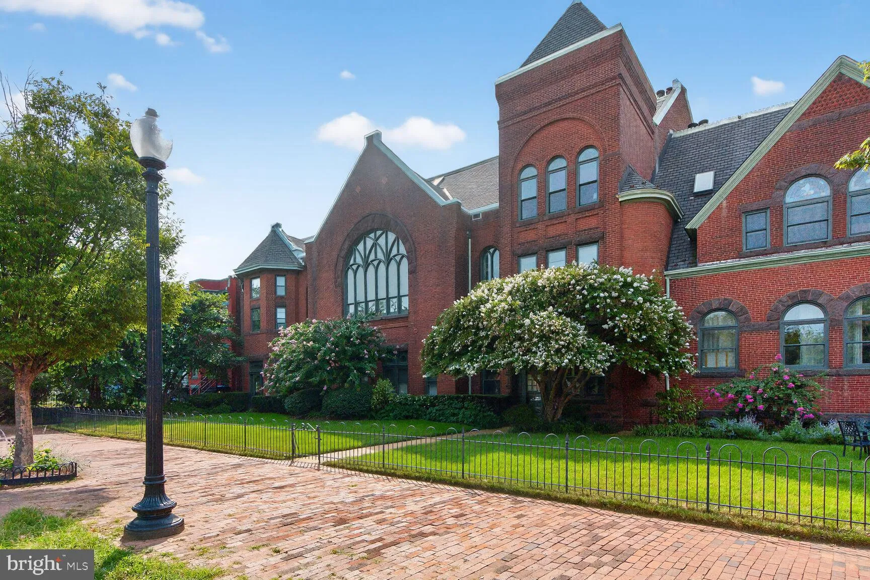 905 SOUTH CAROLINA AVENUE, Washington, DC 20003
