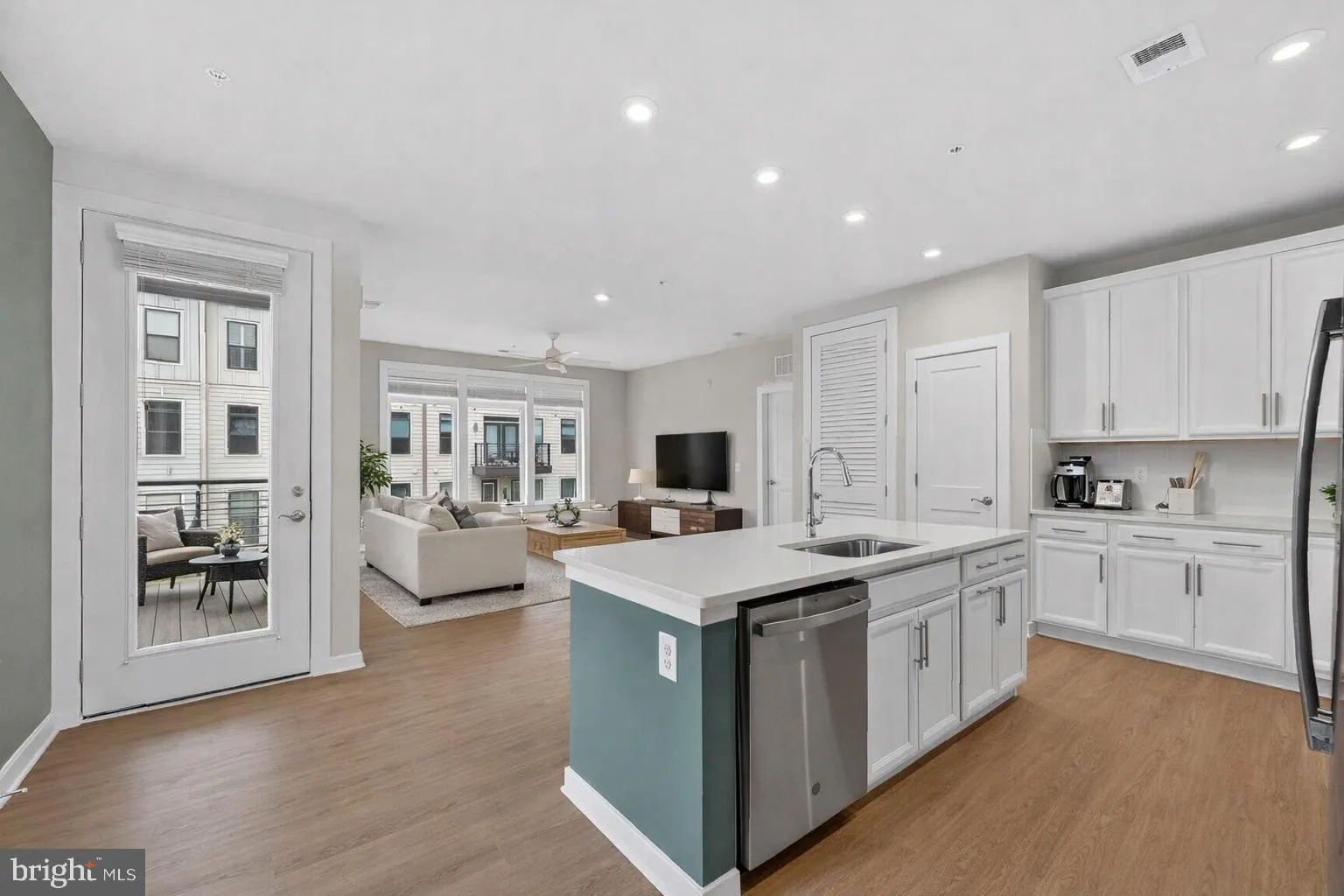 1669 BANDIT LOOP, Reston, VA 20190