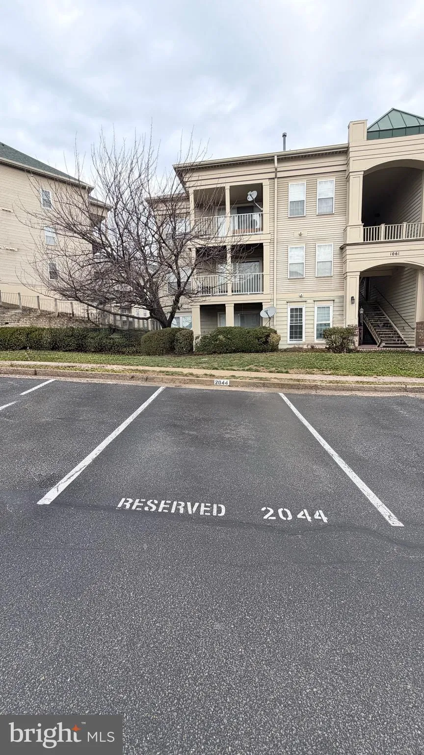 1061 GARDENVIEW LOOP, Woodbridge, VA 22191