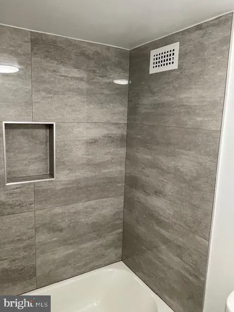 1836 METZEROTT, Hyattsville, MD 20783