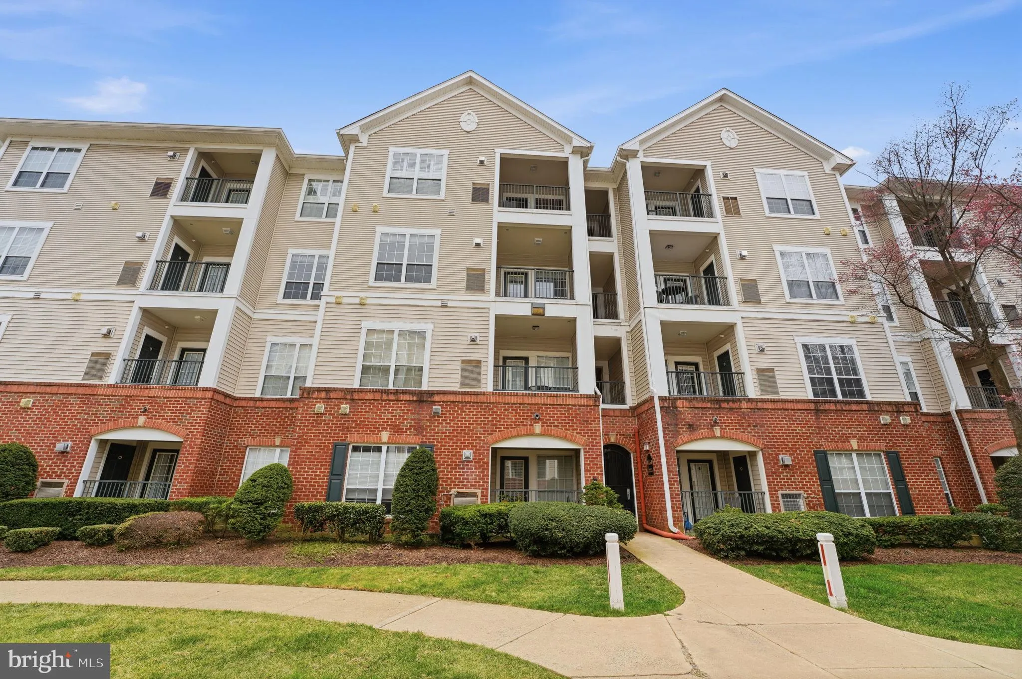 4854 EISENHOWER AVENUE, Alexandria, VA 22304