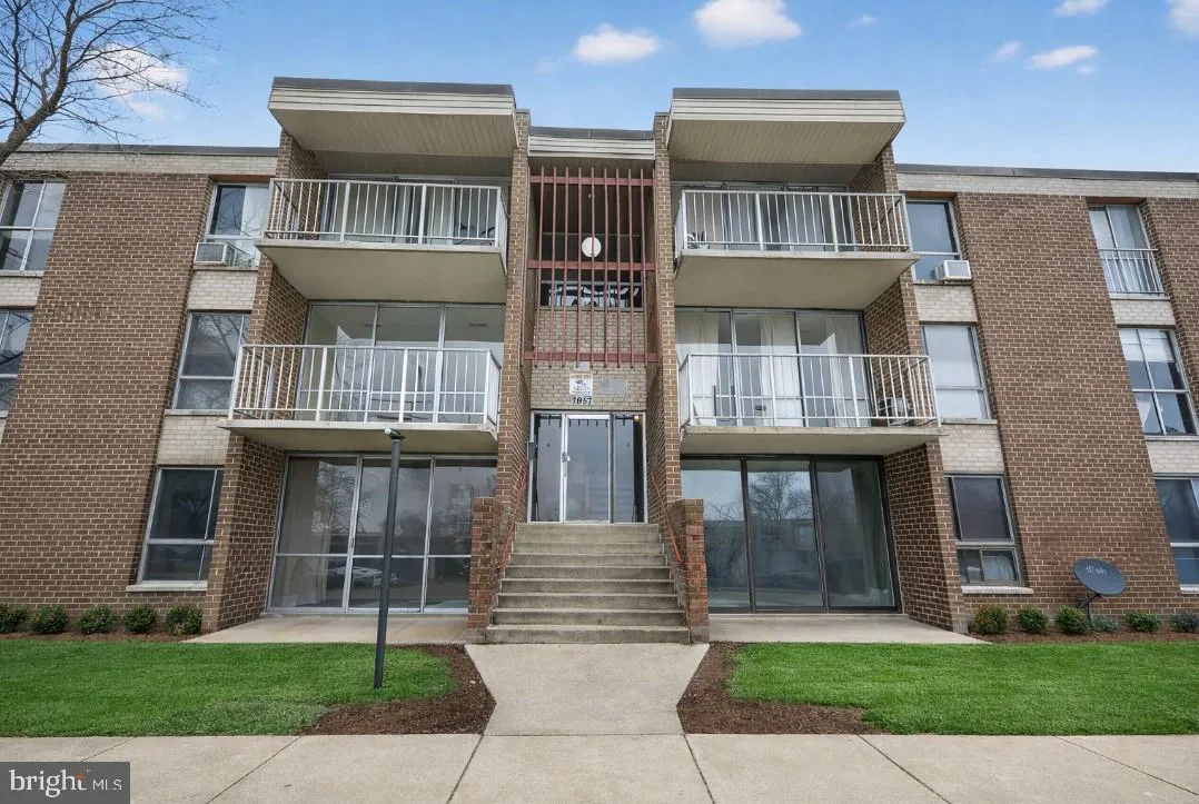 7957 RIGGS ROAD, Hyattsville, MD 20783