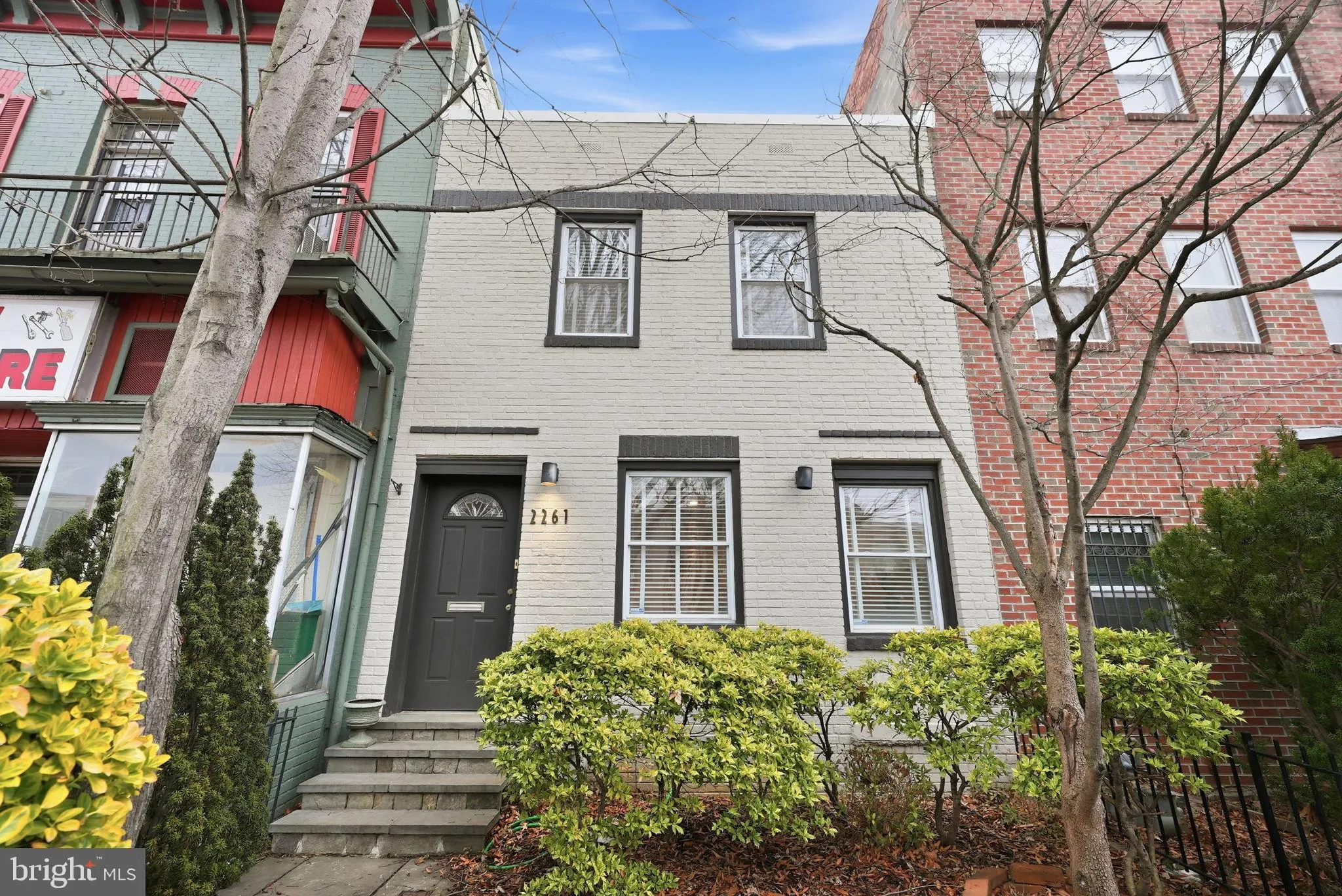 2261 12TH STREET, Washington, DC 20009
