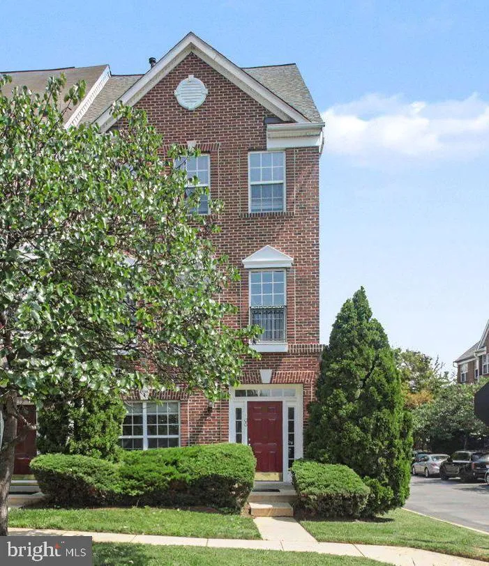 100 MEADOWS LANE, Alexandria, VA 22304