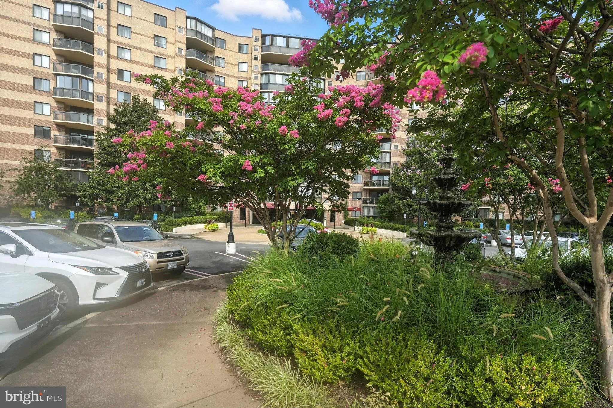 8370 GREENSBORO DRIVE, Mclean, VA 22102