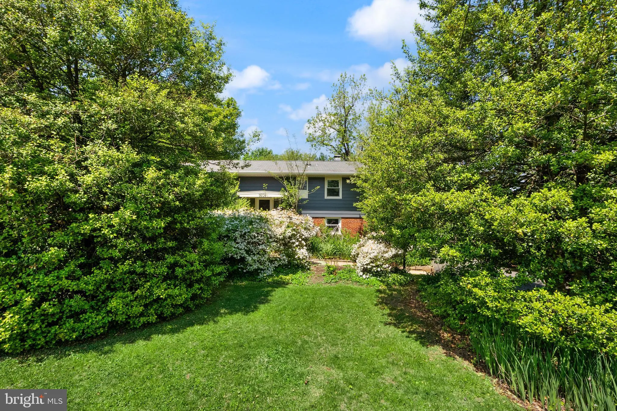 CHAIN BRIDGE RD/PATHFINDER LANE, Mclean, VA 22101