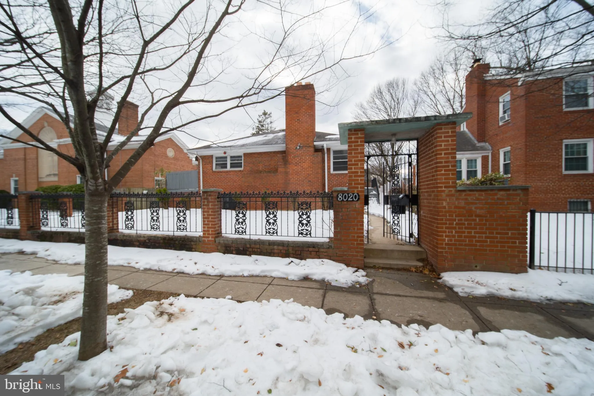 8020 EASTERN AVENUE, Washington, DC 20012