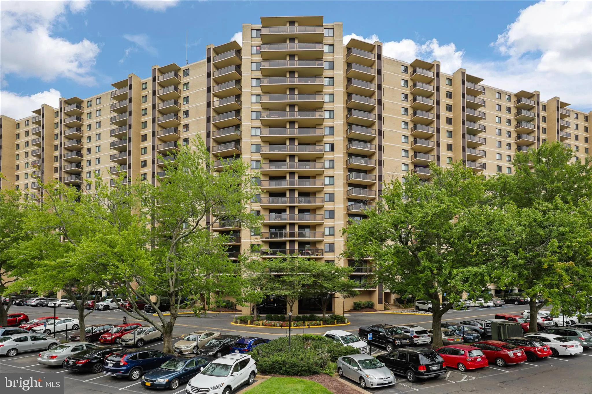 205 YOAKUM PARKWAY, Alexandria, VA 22304