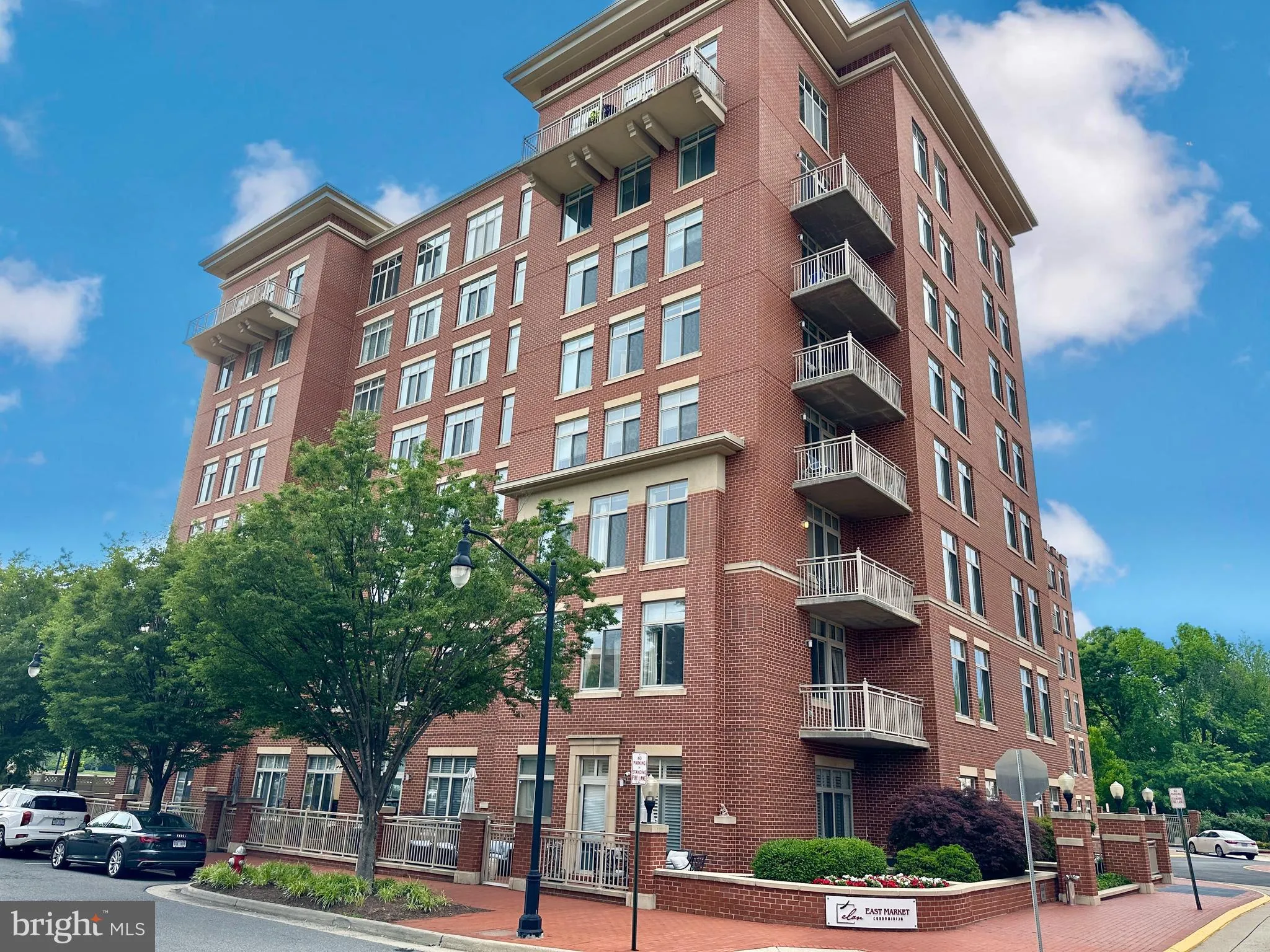 4490 MARKET COMMONS DRIVE, Fairfax, VA 22033