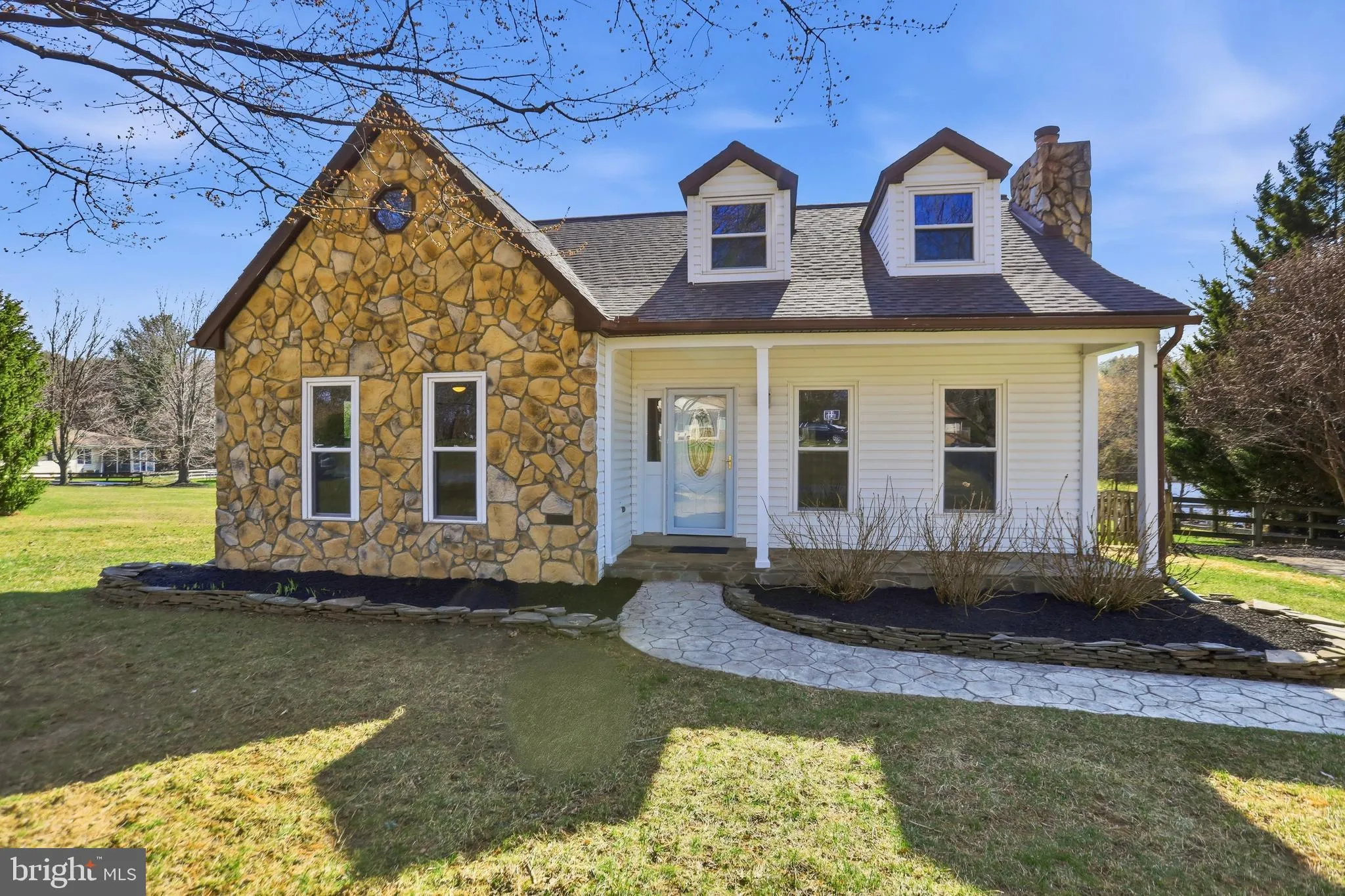 17473 MADISON AVENUE, Hamilton, VA 20158