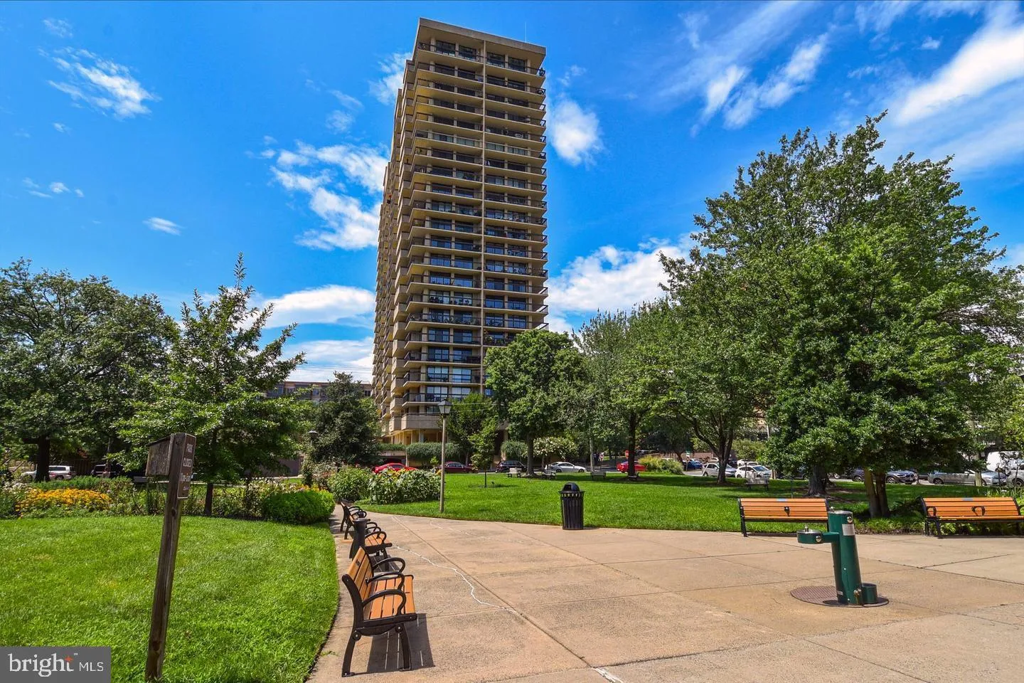 400 MADISON STREET, Alexandria, VA 22314