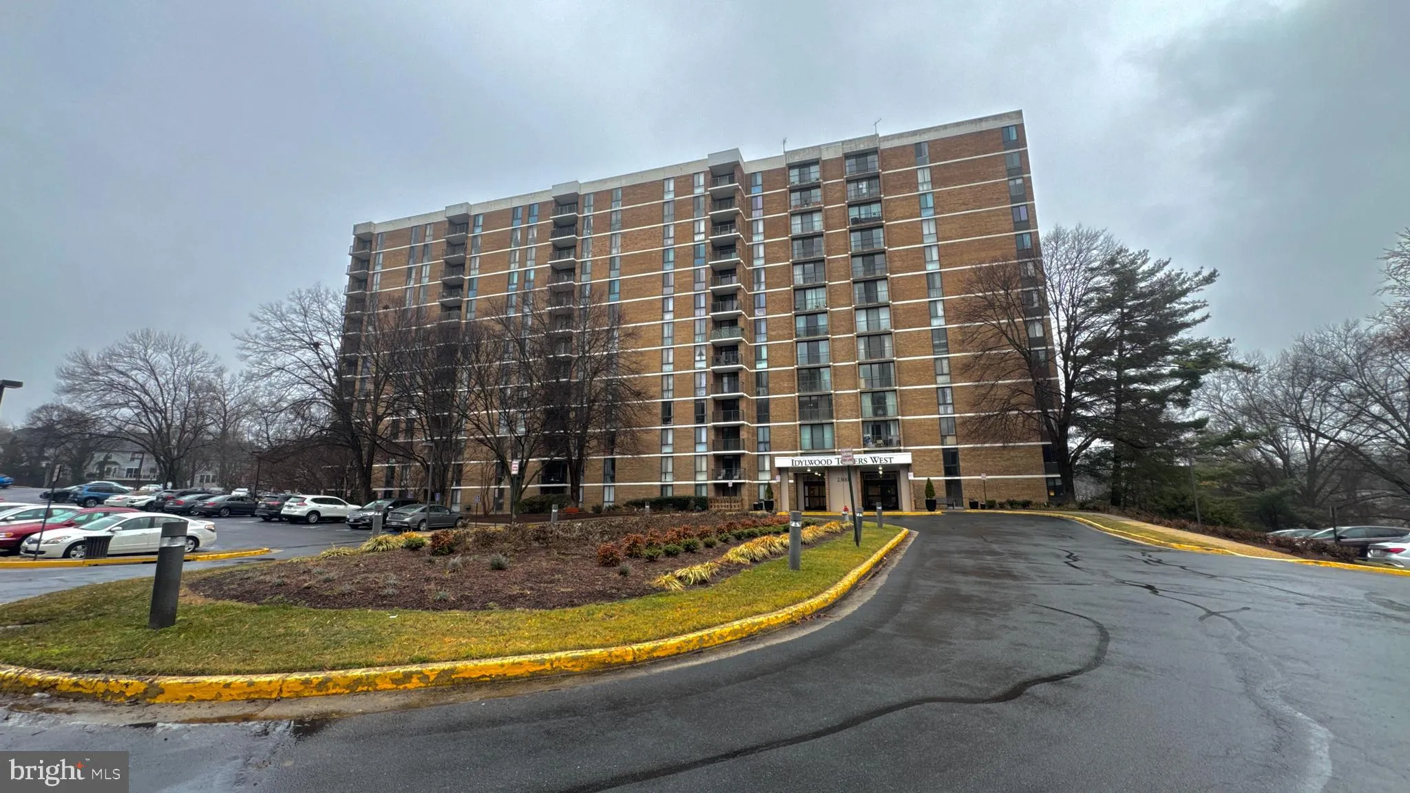 2300 PIMMIT DRIVE, Falls Church, VA 22043