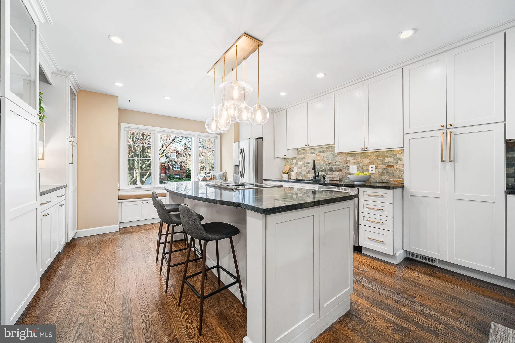 29 OAKLAND STREET, Arlington, VA 22203