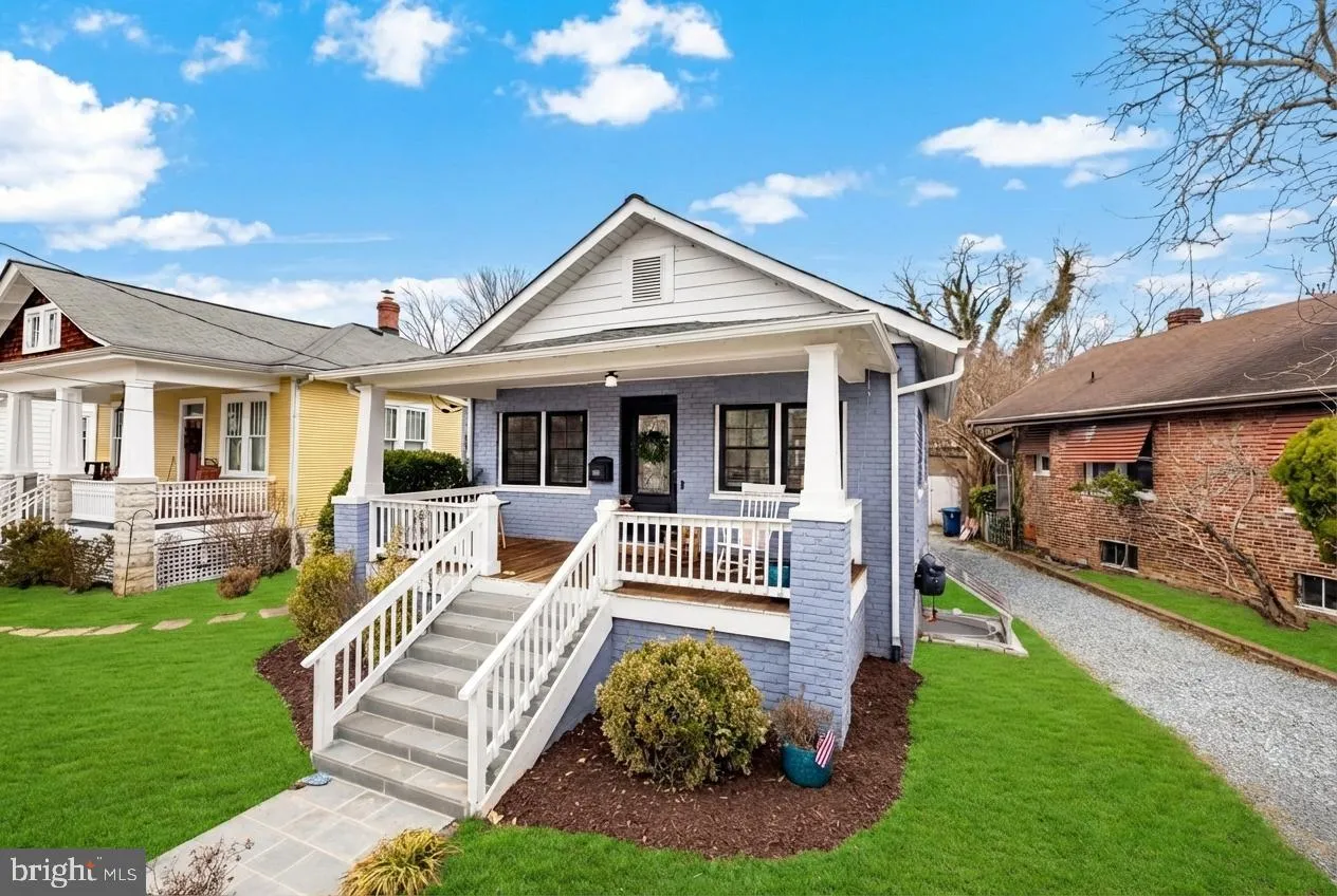 2205 RANDOLPH AVENUE, Alexandria, VA 22301